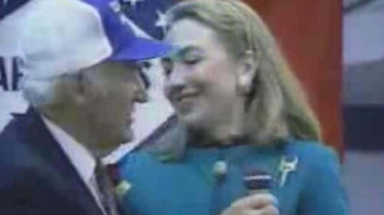 Clinton est très "fière de WalMart"