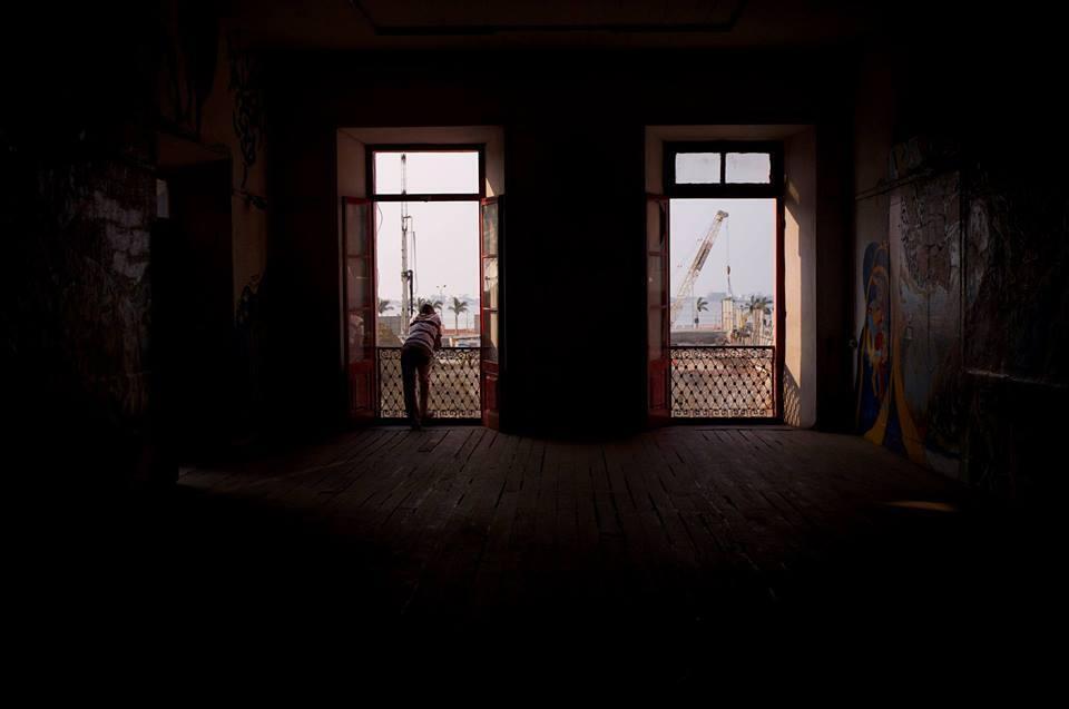 Angolans battle to save iconic theatre bridging past and present