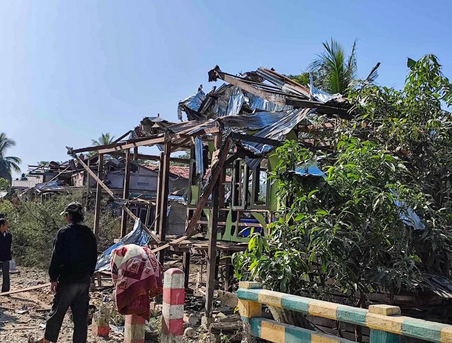 A photo of some of the destruction resulting from the air strike carried out by the Myanmar Army on January 7, 2024 in Ka Nan, Myanmar. The image was posted the same day on the Telegram channel of the humanitarian group “Free Burma Rangers”. © Free Burma Rangers